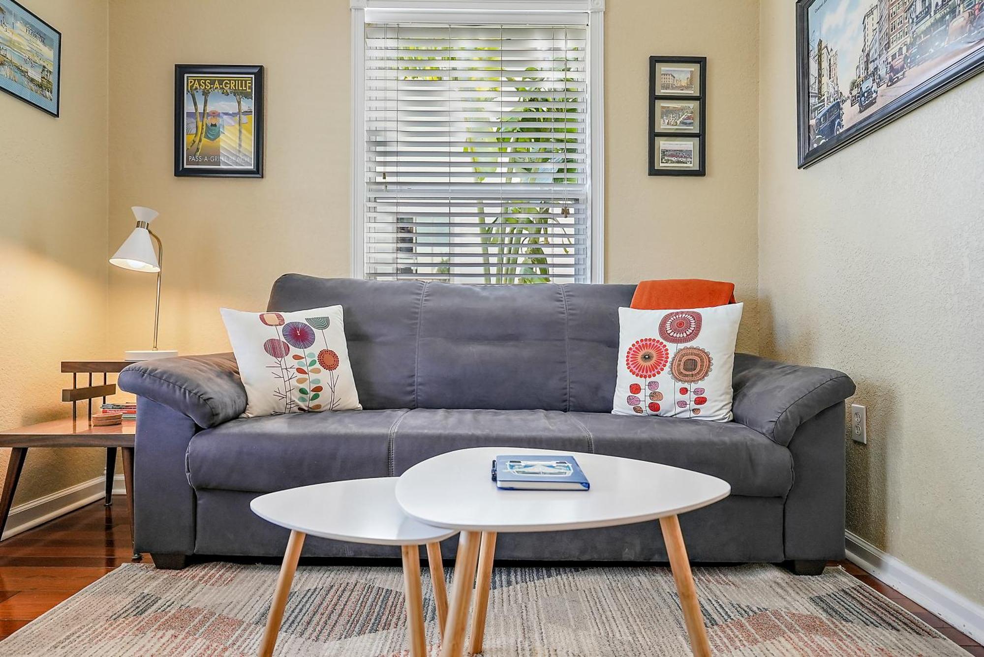 Retro Retreat In Dtsp - Explore The Downtown Area São Petersburgo Exterior foto