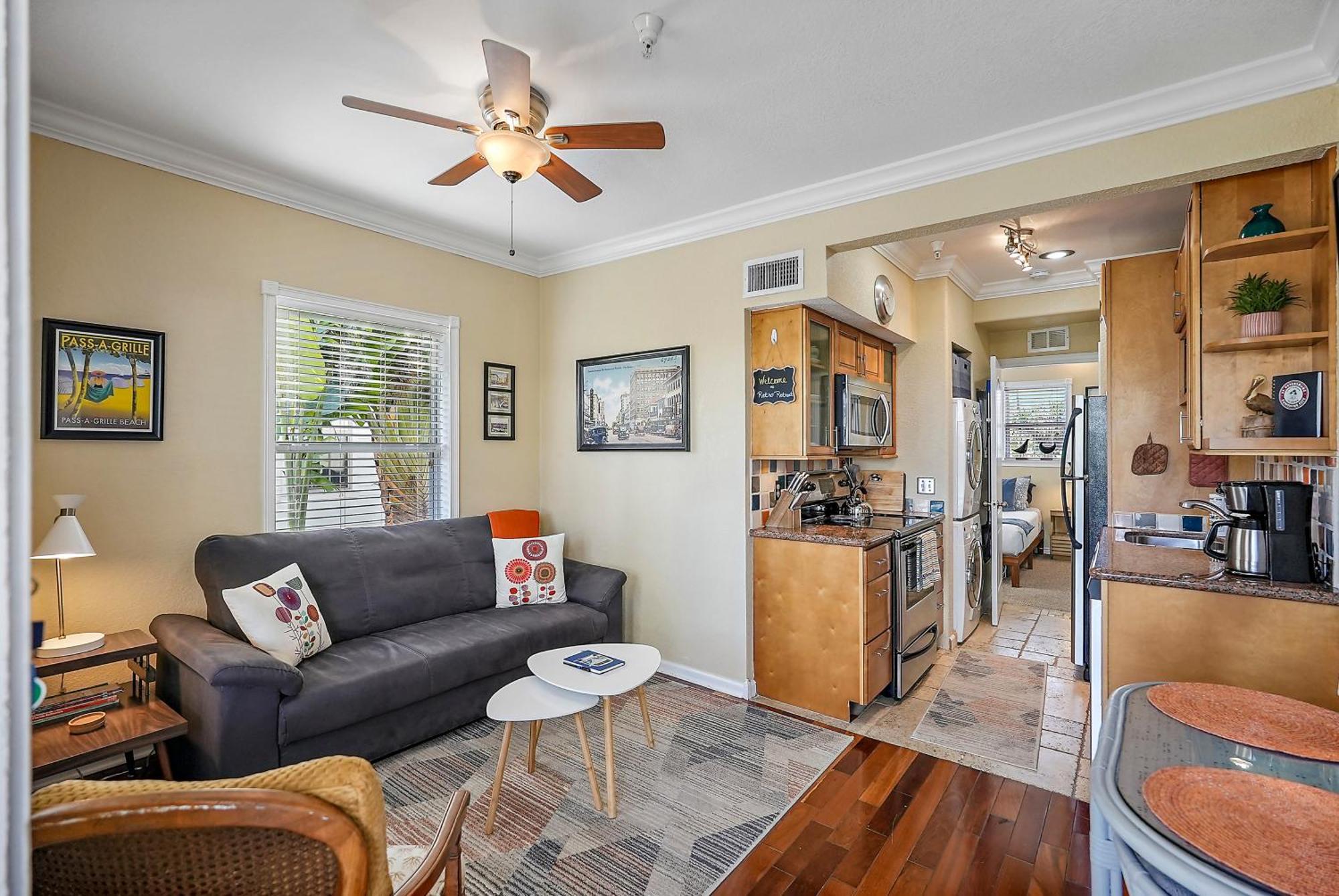 Retro Retreat In Dtsp - Explore The Downtown Area São Petersburgo Exterior foto